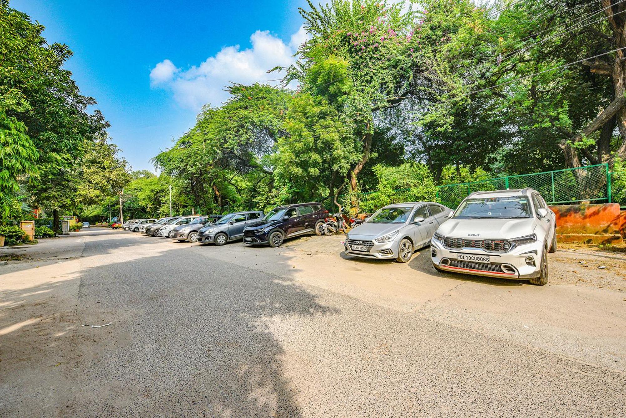 Fabhotel Aashraye New Delhi Exterior photo