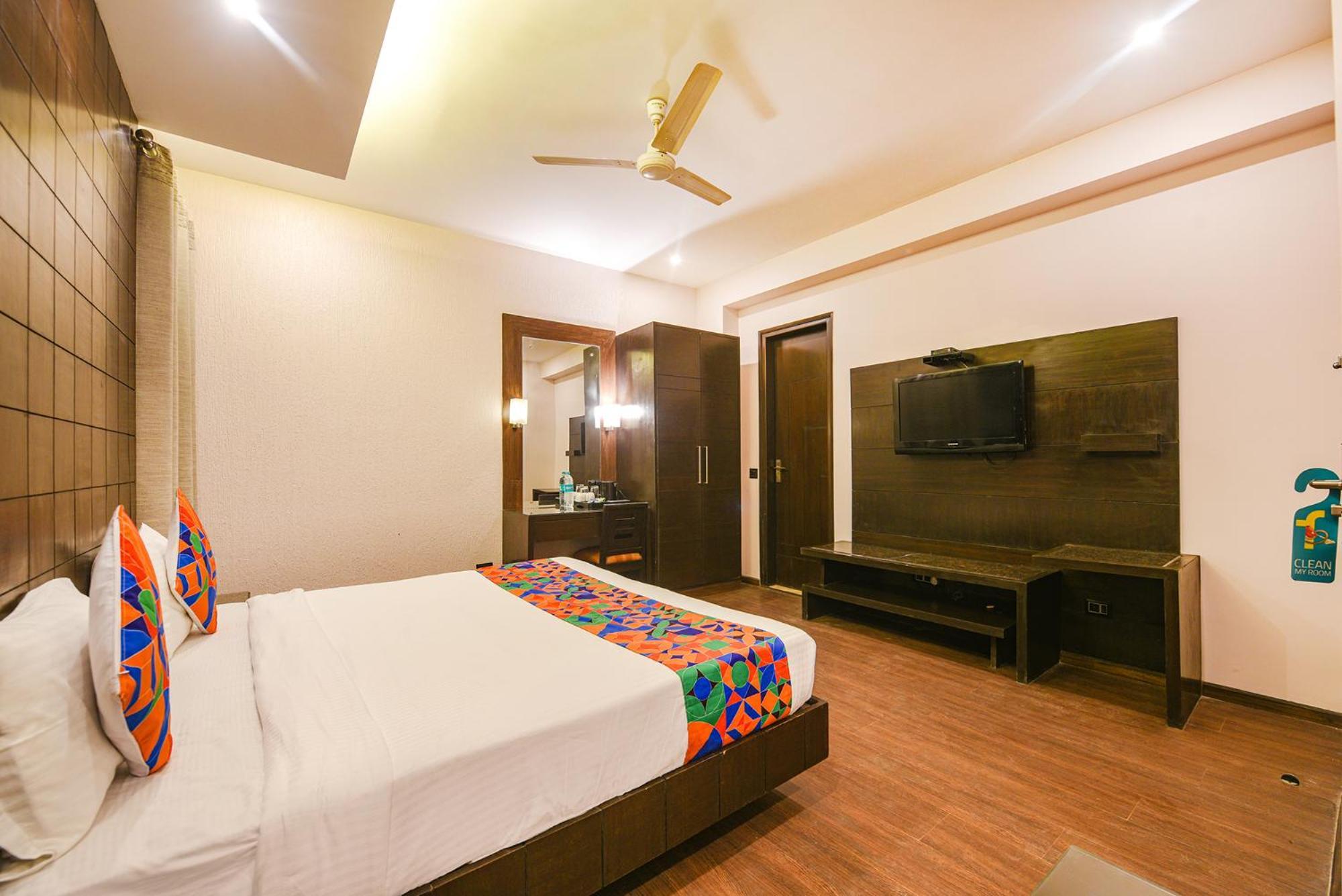 Fabhotel Aashraye New Delhi Exterior photo