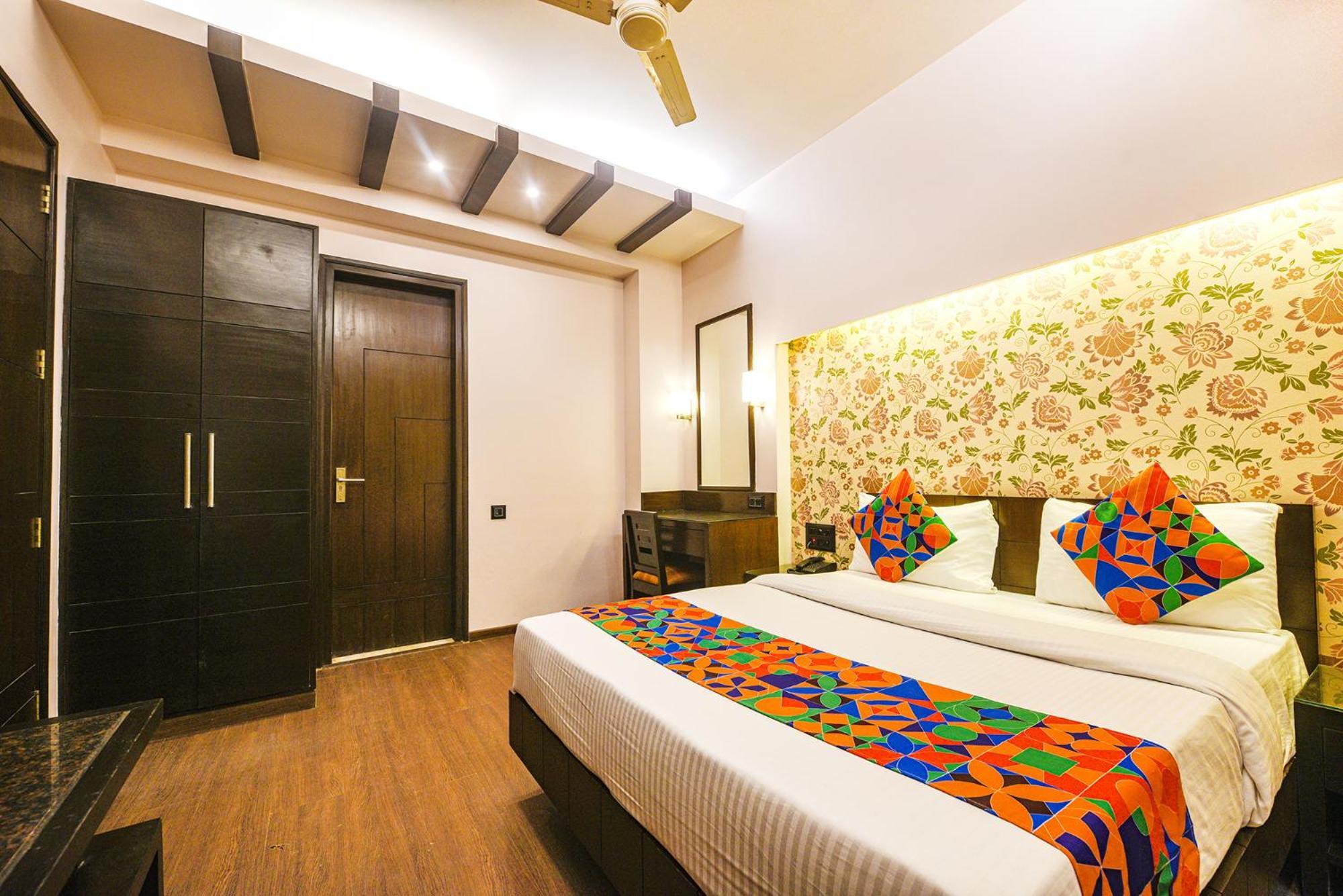 Fabhotel Aashraye New Delhi Exterior photo