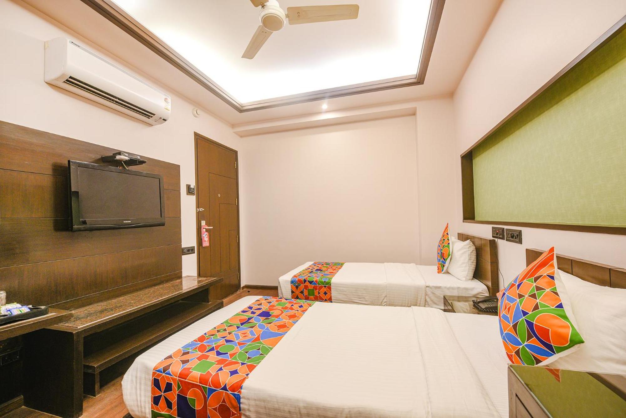 Fabhotel Aashraye New Delhi Exterior photo