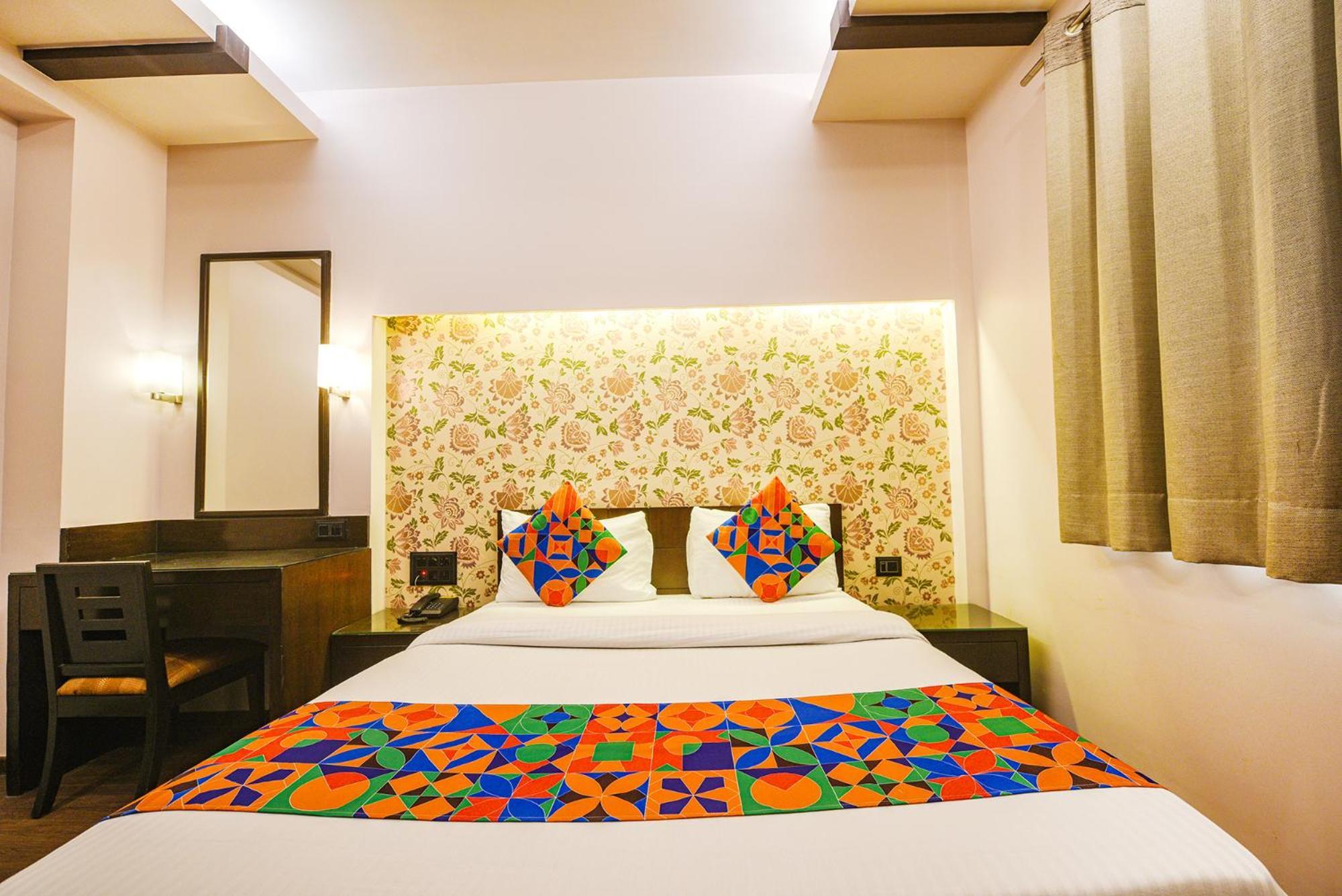 Fabhotel Aashraye New Delhi Exterior photo