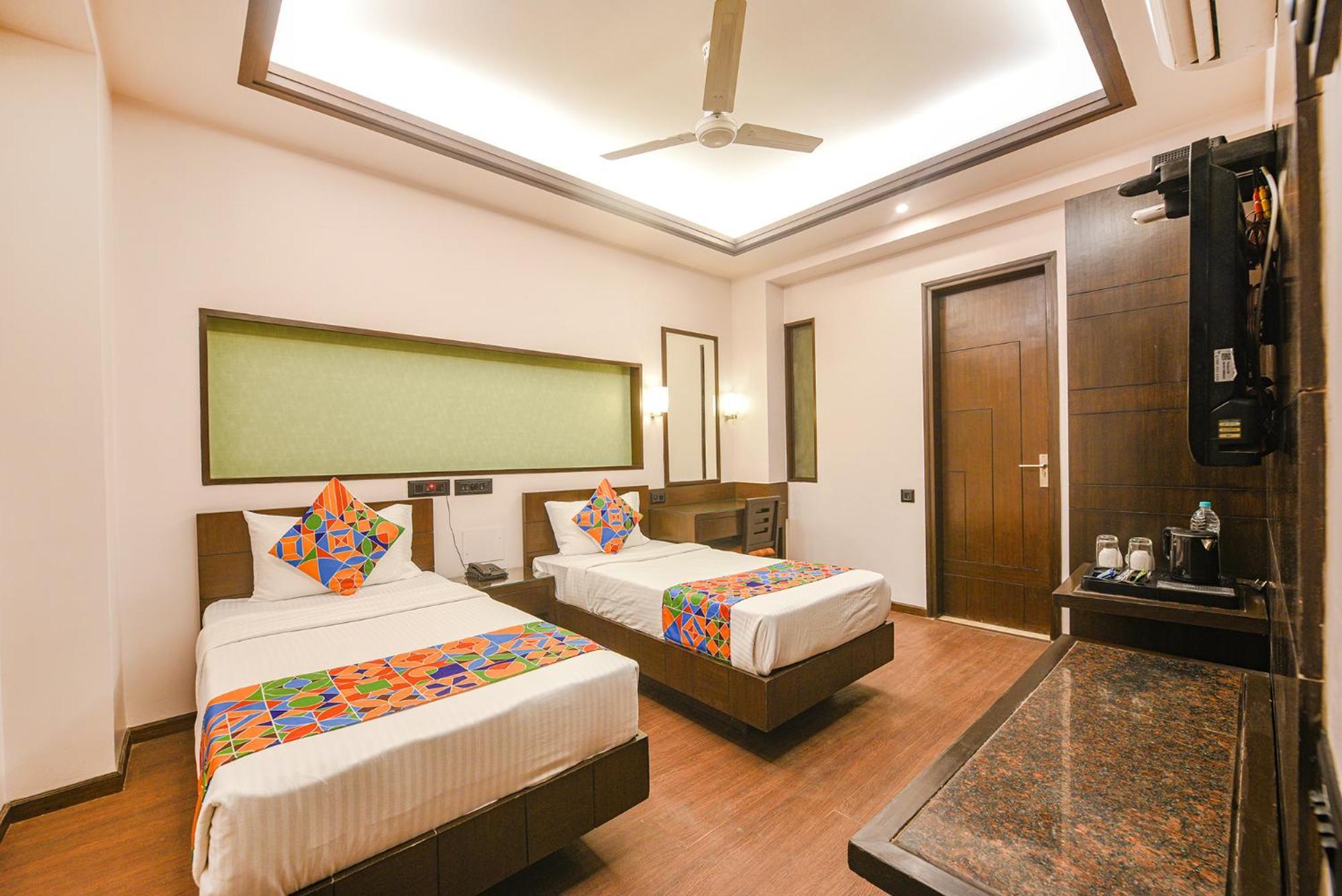 Fabhotel Aashraye New Delhi Exterior photo