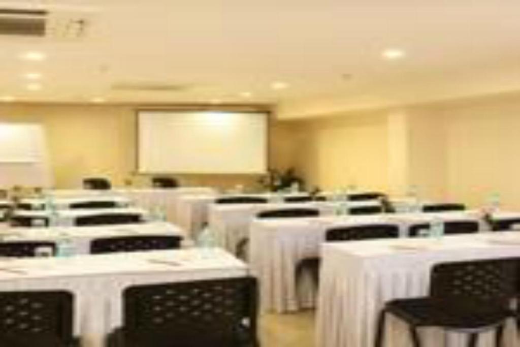 Fabhotel Aashraye New Delhi Exterior photo
